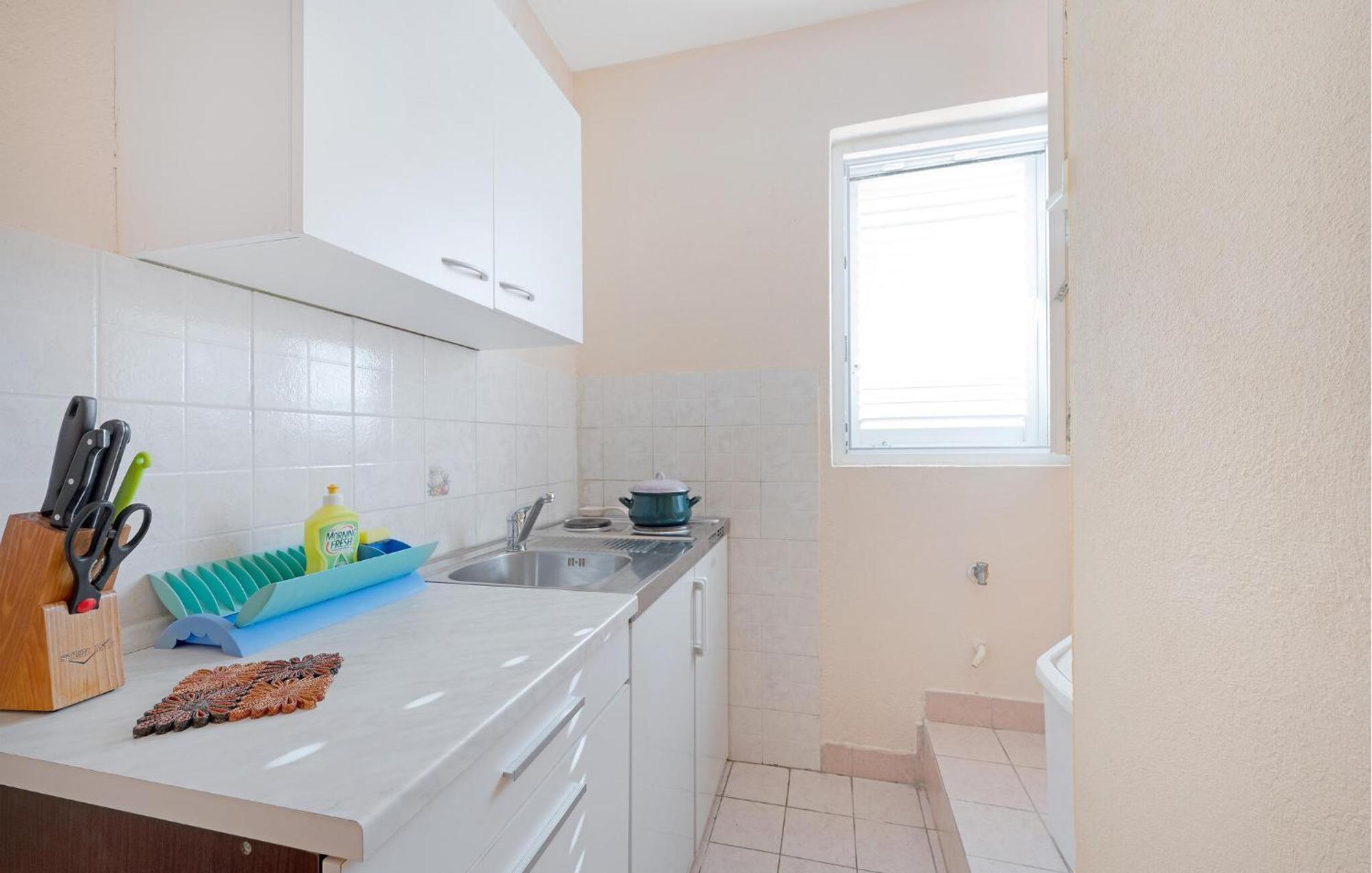 1 Bedroom Stunning Apartment In Primošten Dış mekan fotoğraf