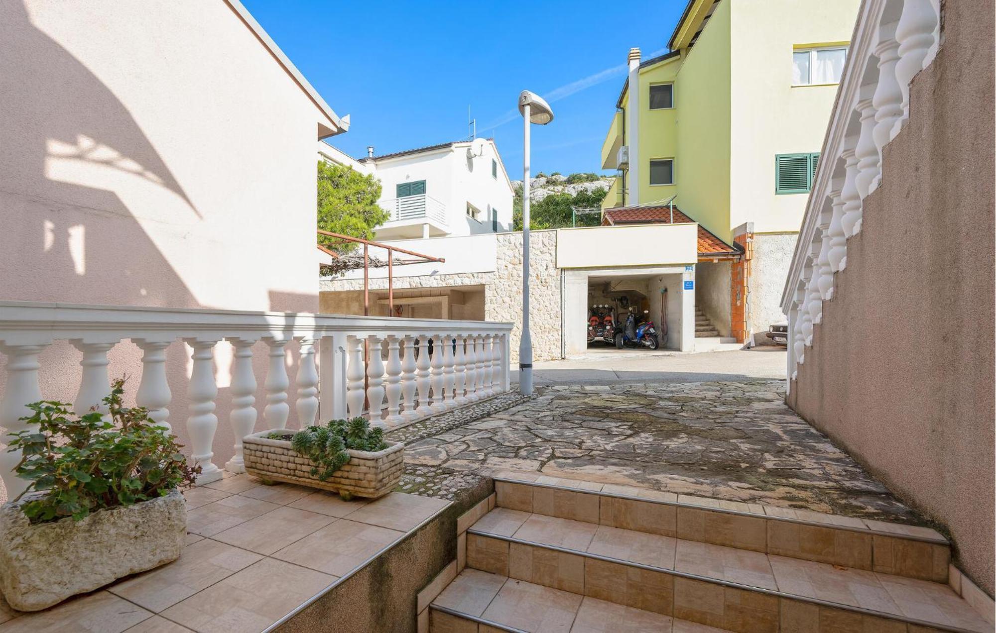 1 Bedroom Stunning Apartment In Primošten Dış mekan fotoğraf